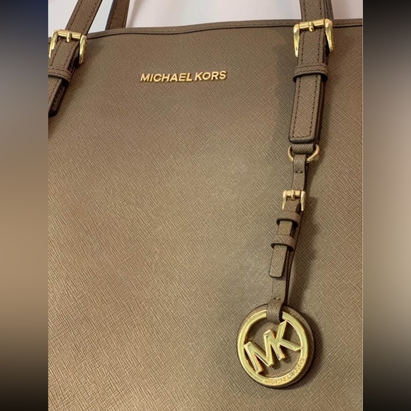 Michael Kors Large Jet Set tote - Picture 3 of 9
